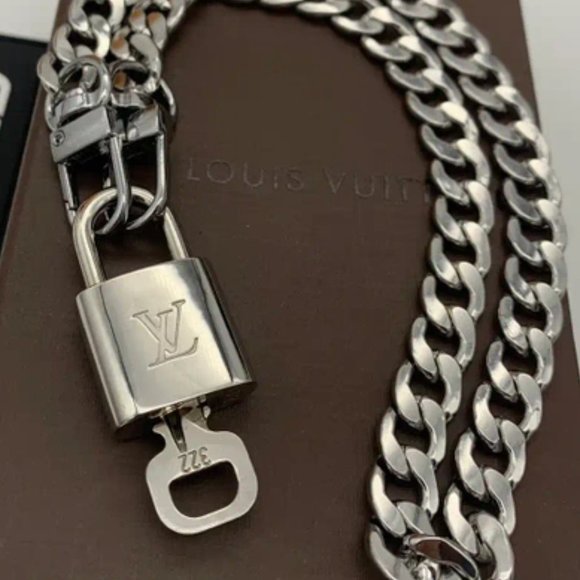 Louis Vuitton Lock & Key Silver Brass Authentic #315 Bag Belt Choker Bracelet - Picture 15 of 16